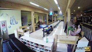 Bowling alley POINT OF VIEW porking