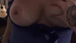 Artemisia Love spends the sunday afternoon with her girl/girl homie, gobbling her coochie and poking with a fuck stick ( utter vid on OnlyFans)