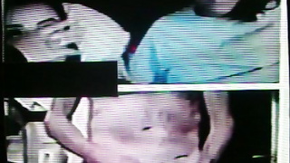 2 ladies, black & white, watch with delight (+ sound )