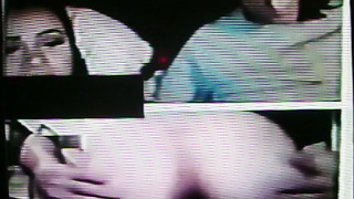 2 ladies, black & white, watch with delight (+ sound )