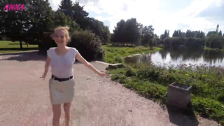 it's a sensation to walk in the park sans underpants