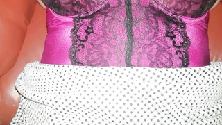 Cum dribbles from pussy