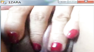 Mature girl, Zara is tugging and making a hatch- watering close- up while doing it