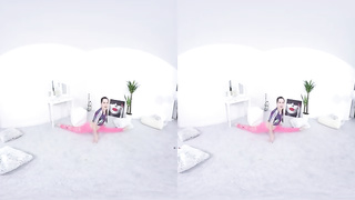 Glamorous contortionist is nude and milking in front of the camera because she needs an climax