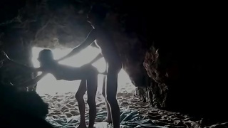 En la Playa, Dentro de la cueva Pornography Movies - Tube8