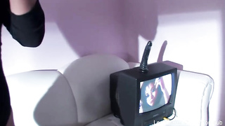 Smoking torrid Chinese honey London Keyes is playing her fuck-holes in front of the camera for joy