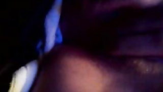 Carolina,ninfeta cavala de Barueri massageando sua bucetinha rosada com tesão