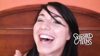 18 yr old flexible teen gymnast sucks cock