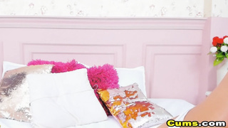 Babe Loves Sucking Her Dildo And Play Her Pussy