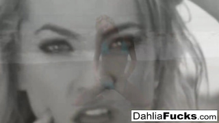 Ravishing blondie, Dahlia Sky is posing bare on the beach and jacking to make herself jizz