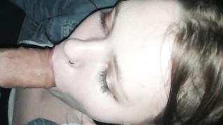 Deep Throat on the threshold of a residential mansion in the entrance (Homemade) Marish deep throats truly deep!