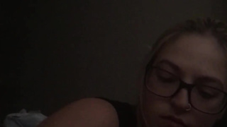 Pretty Booty White Dame Gives Grubby Head and Forearm Job Point Of View