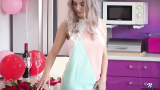 Eva Elfie is in the mood to take off her clothes and finger her purrfectly smooth-shaven coochie