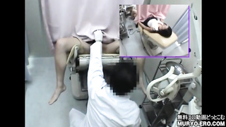 Magnificent black-haired housewife Yoko (33) -Inner check-up table exam (first-ever half) -All gynecological exam File04-b