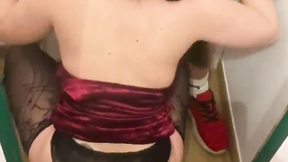 NEARLY ASTONISHED IN THE FITTING BEDROOM DURING A FELLATIO .. Mia & Marco FoxcoupleItalia