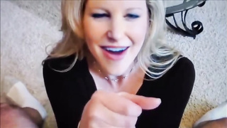 Whorish platinum-blonde office gal is permanently providing oral jobs to her co- employees, just for joy