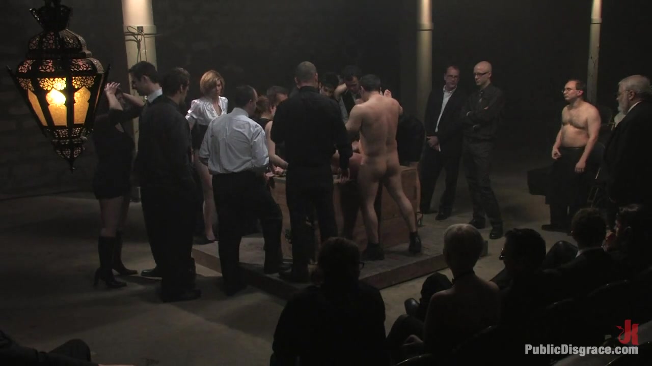 Cecilia Vega gets donk drilled in the roomfull of viewers