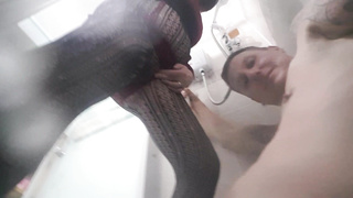 Peeing in nylons