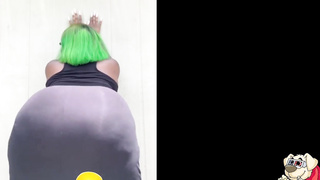 JUICY BBW EBONY  showing ass IN CAR- Lovely BBW SSBBW FETISH - Black Girl Twerking ASS