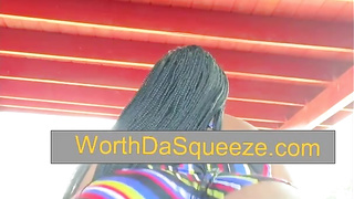 JUICY BBW EBONY  showing ass and cunt OUTSIDE - Lovely BBW SSBBW FETISH - Black Girl Twerking ASS