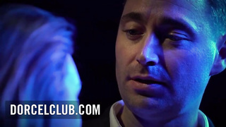 Tiffany Leiddi is squealing while having gonzo hook-up with 3 kinky boys at the same time