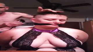 Lush gal is getting her head bald in front of the camera, just for joy