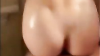 MEU MARIDINHO ME COMENDO NO BANHEIRO