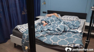 LOVEHOMEPORN - Crazy gf gets my spunk on her stomach