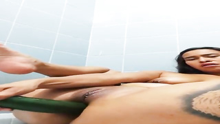 Bodacious dame is splattering while wanking in the douche and yelling because it perceives fine