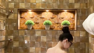 Warm  washes and plays with faux-cock in the bathroom. Backstage - MaryVincXXX