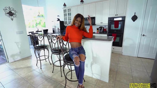 Evi Rei Juggles Her Gigantic Rump On Stiff Meatpipe.mp4