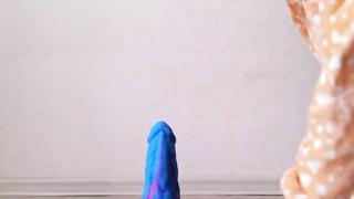 Insatiable gigantic donk fawn thirsts a big dragon prick. - HottElla