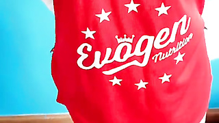 وقتی بهش گفتم چند نفر تو کف این کص و کون هستن حرصی تر شد /Melon is all a real guy and his spear needs