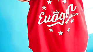 وقتی بهش گفتم چند نفر تو کف این کص و کون هستن حرصی تر شد /Melon is all a real guy and his spear needs