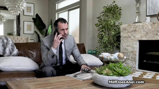 Professors schlong wants anal invasion with curvaceous cougar