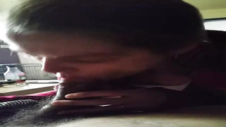 French dark haired is smoking while providing a bj to her paramour because it tastes so fine