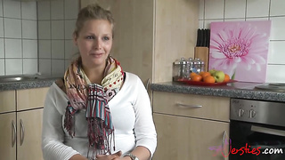 Delectable blondie dame would like to have casual hump with her step- sonny, until she ejaculates