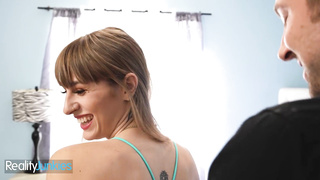 Reality Maniacs - Angel Youngs Wears Her Bikini In Front Of Chad Alva Before They End Up Tearing Up