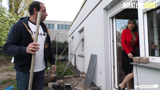 HausfrauFicken - Nasty German Mature Housewife Entices And Pokes Her Gardener - AMATEUREURO