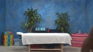 Heavenly lizzy london gets bashed (Deep Hatch)