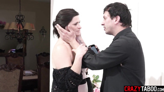 Firm up stepparent pulverized fabulous daughter-in-law with impressive phat caboose Chloe Scott