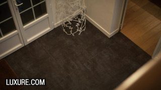 Steaming swinger 3 way with Cléa Gaultier and Aya Benetti