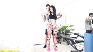 flexi teenager split on his trunk