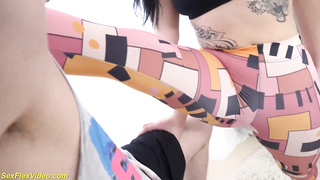 flexi teenager split on his trunk