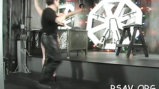 Naked minx who luvs to wank