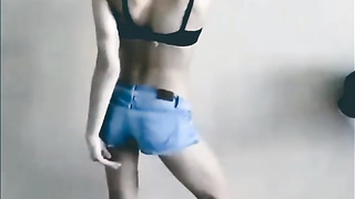 Topless Cute SEXY Dance