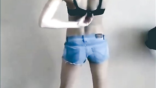 Topless Cute SEXY Dance