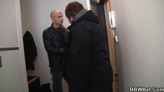 BBWBET - Thin dude smashes meaty gf in the douche