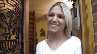 LaNovice - Alexia Chuck Smallish Jugs French Honey Deep Throats And Porks Like A Professional - AMATEUREURO