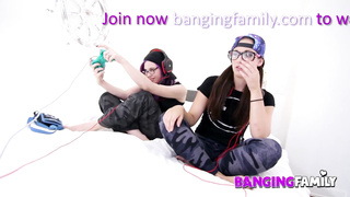 Drilling Family - My Lesbo is Insane For Me